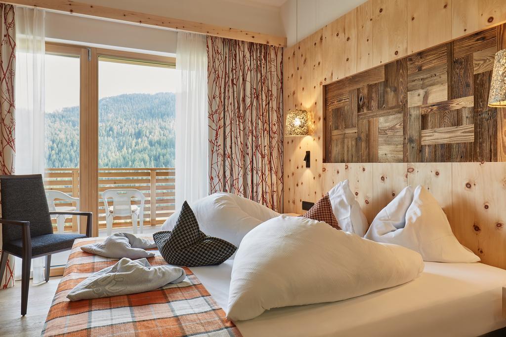 Mountain Hotel Mezdì Colfosco Esterno foto