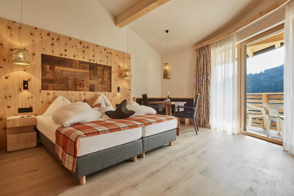 Mountain Hotel Mezdì Colfosco Esterno foto