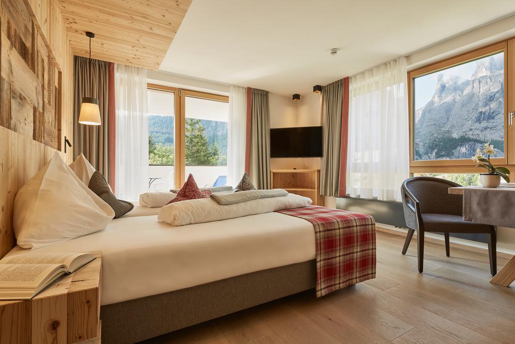 Mountain Hotel Mezdì Colfosco Esterno foto